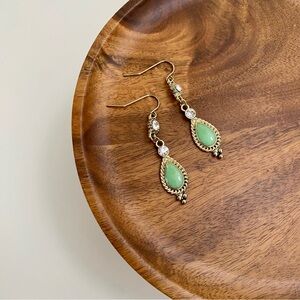 4/$15 Gold mil-grain Beaded Detail Teardrop Vintage Green Drop Earrings